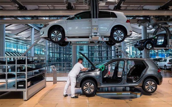 China mantendrá los subsidios a la industria nacional de autos eléctricos durante 2019