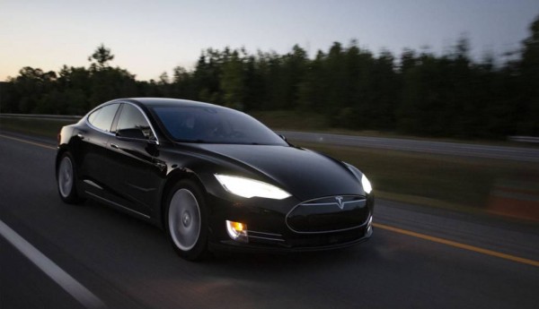 “Es completamente falso”: Tesla rechaza que sus automóviles eléctricos se aceleren por cuenta propia