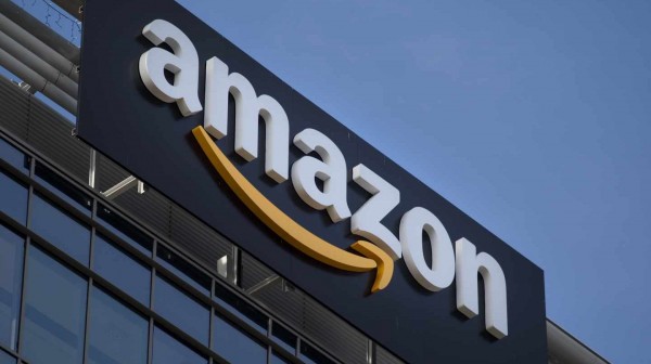 Amazon se sube a la ola: inicia la venta de puntos de carga para autos eléctricos