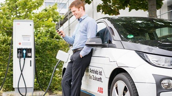 ABB amplía oferta de soluciones para vehículos eléctricos