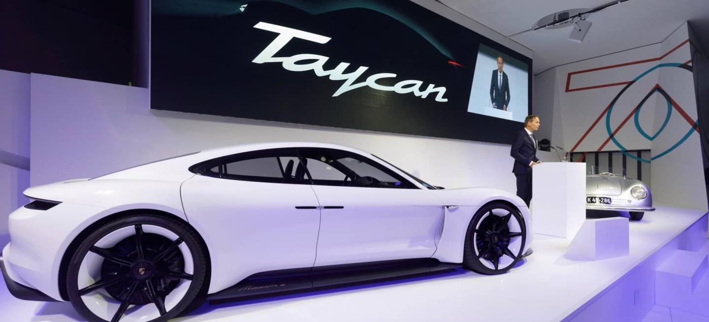 Porsche Taycan es elegido ‘Mejor Vehículo Eléctrico’ en Perú